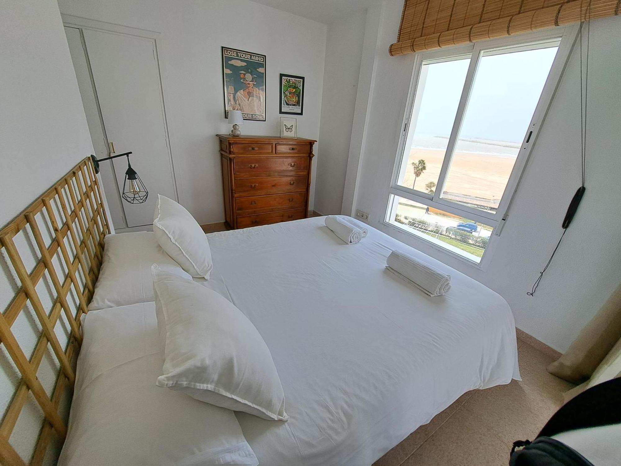 Atico Primera Linea De Playa Con Vistas Al Mar-climatizado-wifi-parking Appartement