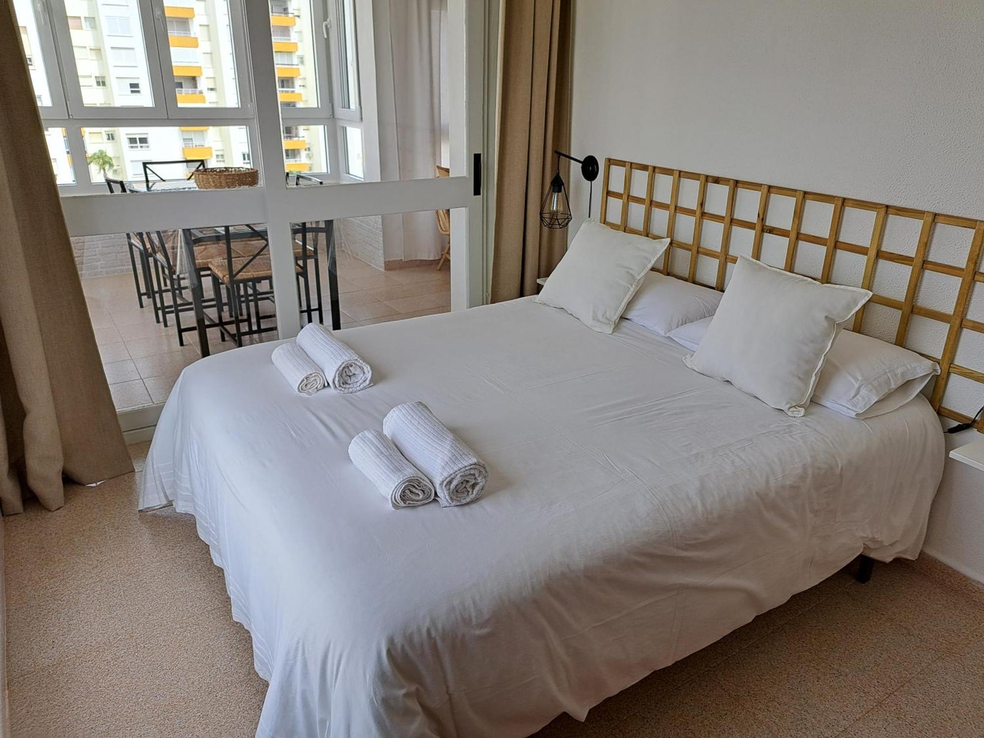 Atico Primera Linea De Playa Con Vistas Al Mar-climatizado-wifi-parking Apartment *
